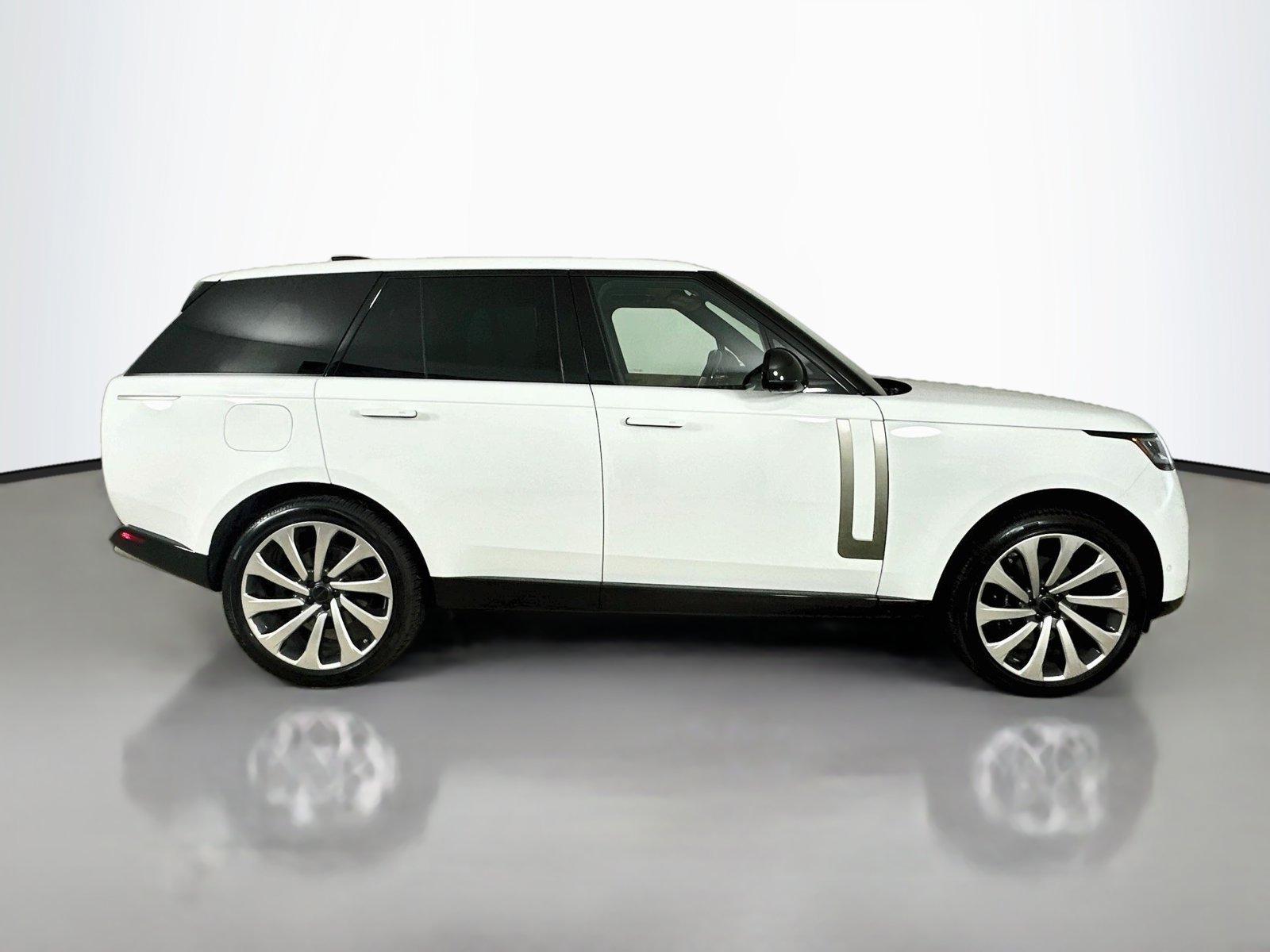 New 2026 Land Rover Range Rover SE AWD/4WD image 4