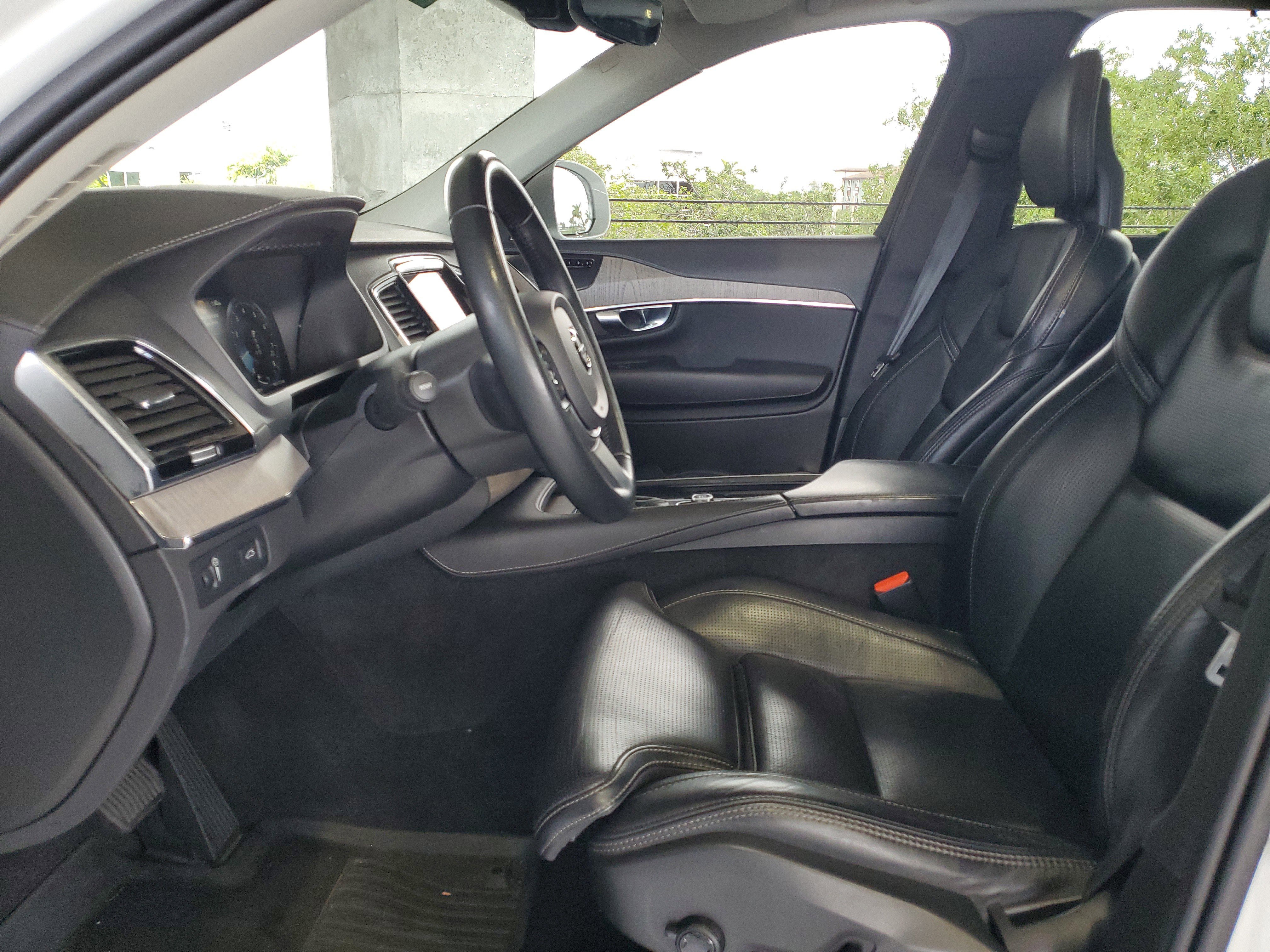 Used 2021 Volvo XC90 T6 Inscription w/ Protection Package AWD/4WD image 17