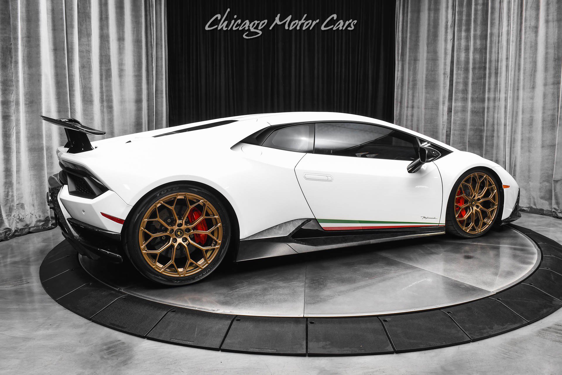 Used 2018 Lamborghini Huracan Performante image 5