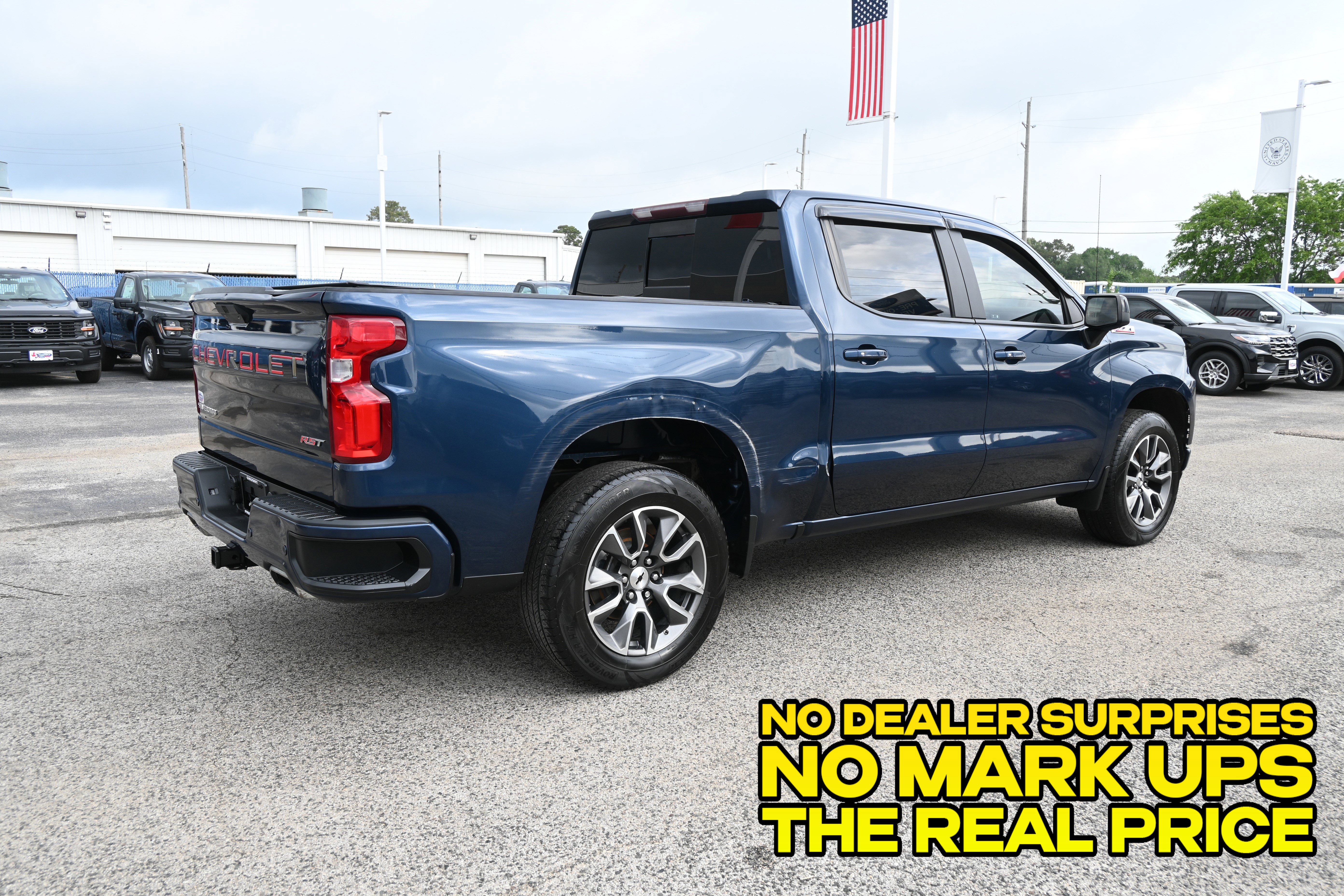 Used 2019 Chevrolet Silverado 1500 RST w/ All-Star Edition AWD/4WD image 2
