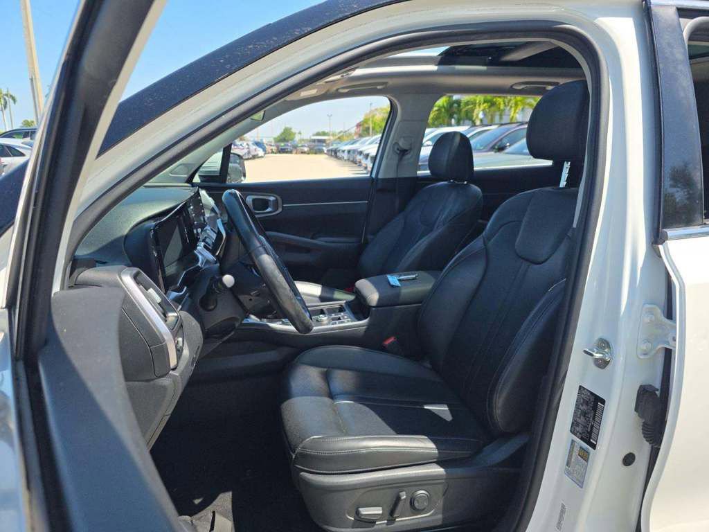 Used 2021 Kia Sorento EX FWD image 9