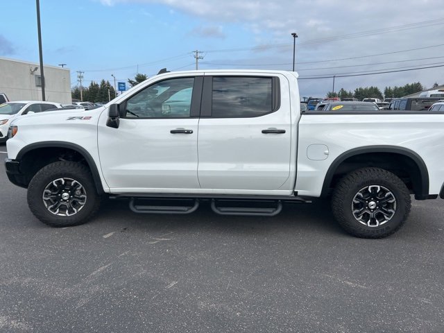 Used 2025 Chevrolet Silverado 1500 ZR2 image 4