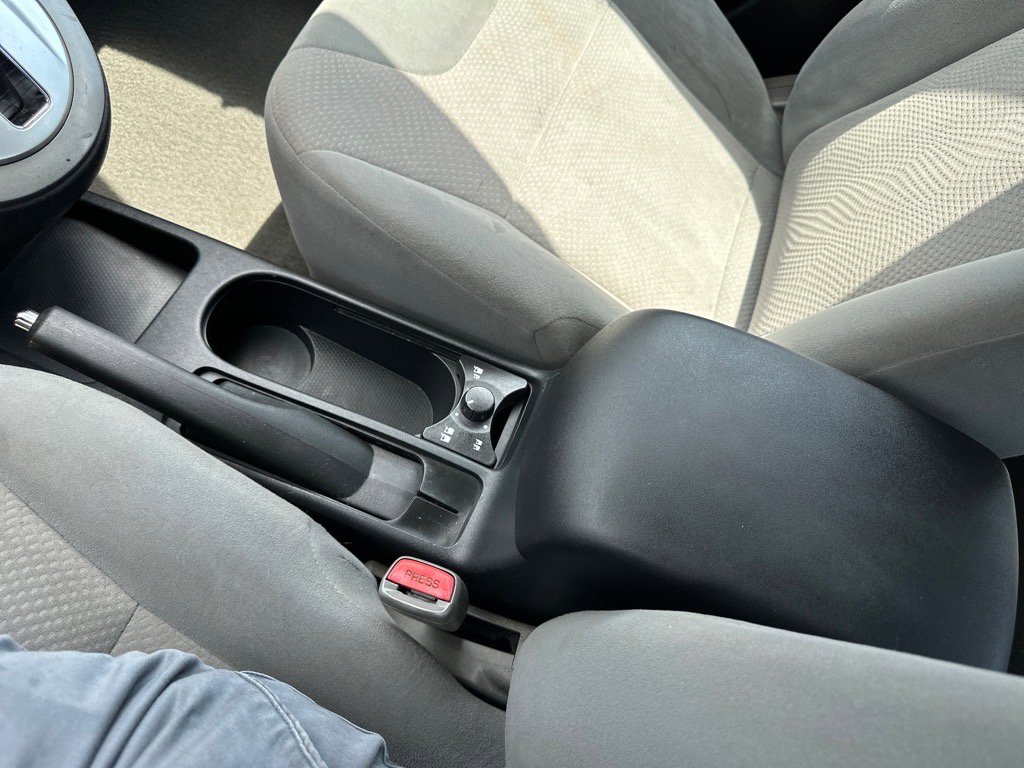 Used 2011 Nissan Sentra 2.0 image 15