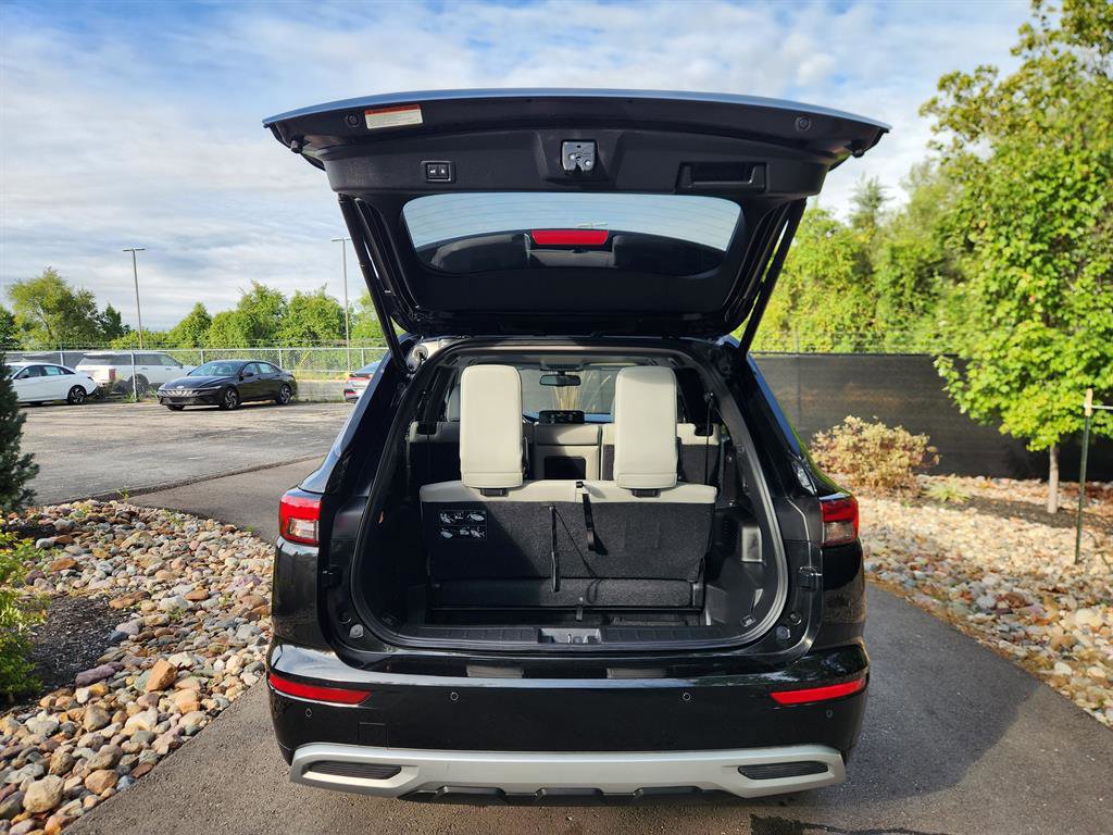 Used 2024 Mitsubishi Outlander SEL AWD/4WD image 23