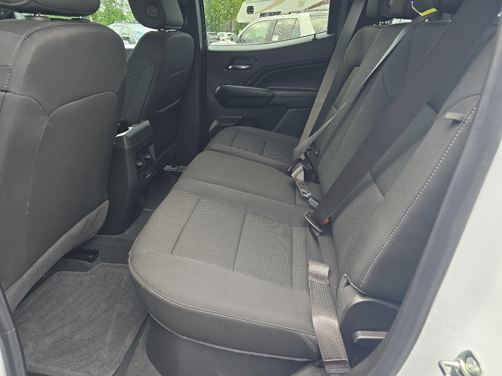Certified 2024 Chevrolet Colorado LT w/ LT Convenience Package II AWD/4WD image 16
