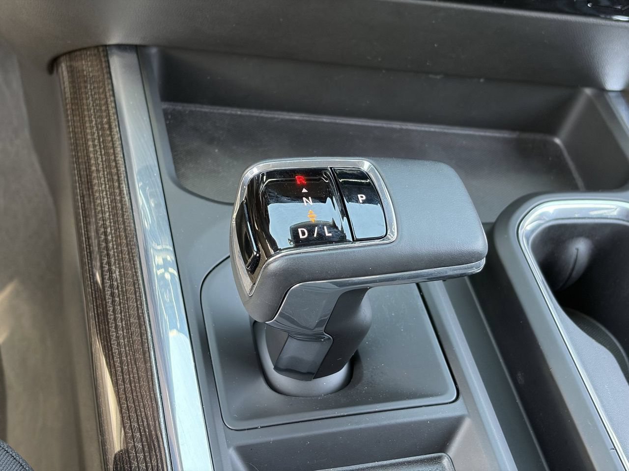 Used 2025 Chevrolet Silverado 1500 RST w/ Dark Appearance Package AWD/4WD image 32