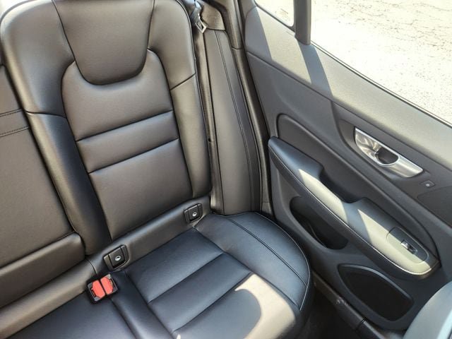 Certified 2024 Volvo S60 B5 Core w/ Climate Package AWD/4WD image 17