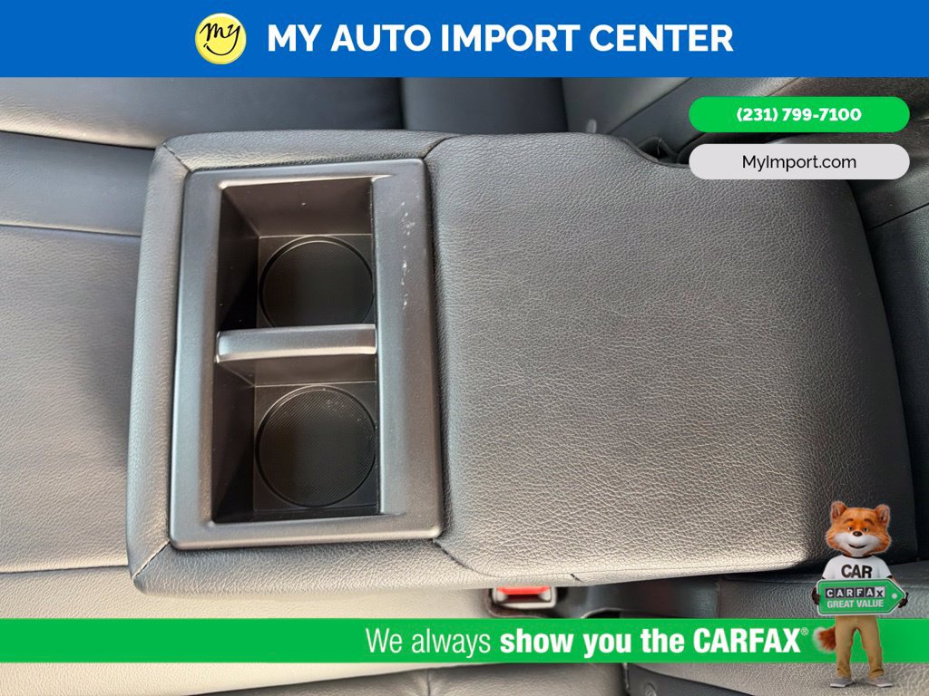 Used 2018 Toyota RAV4 Limited w/ Carpet Mat Package AWD/4WD image 26