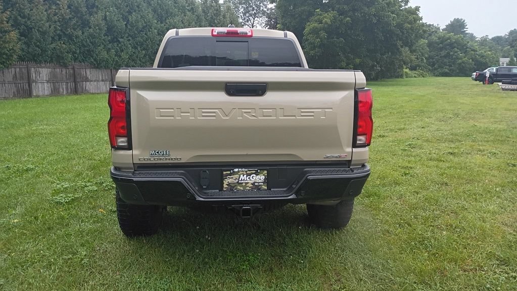 Used 2023 Chevrolet Colorado ZR2 w/ ZR2 Convenience Package III AWD/4WD image 6