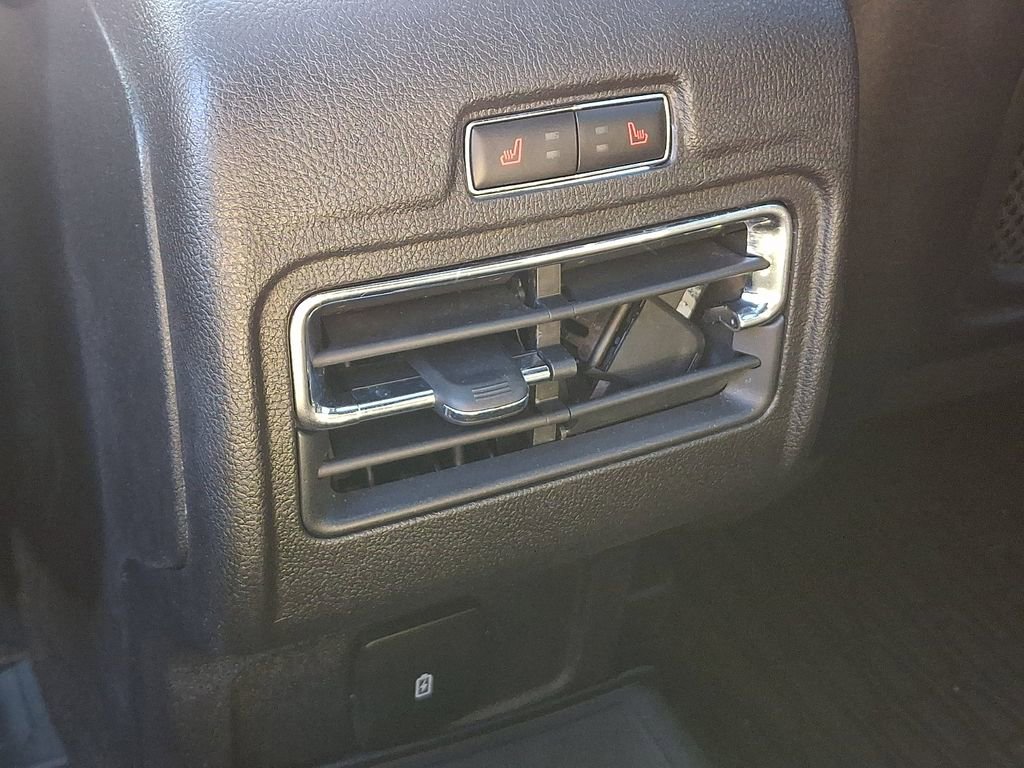 Used 2022 Lincoln Corsair Reserve image 11