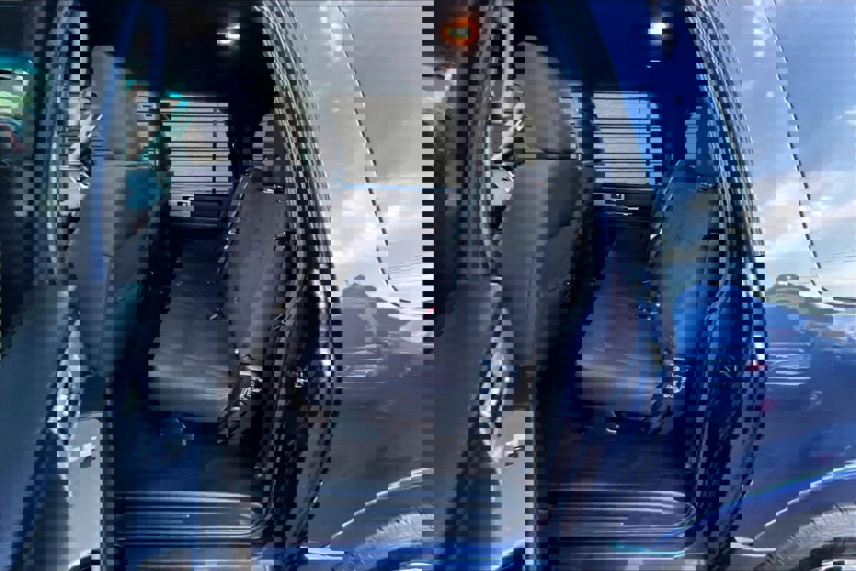 Used 2016 Ford Expedition EL XLT image 21