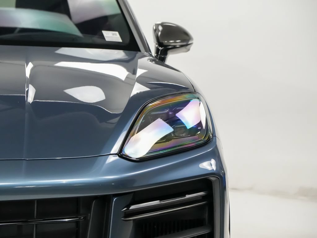 Certified 2026 Porsche Cayenne Turbo GT AWD/4WD image 7