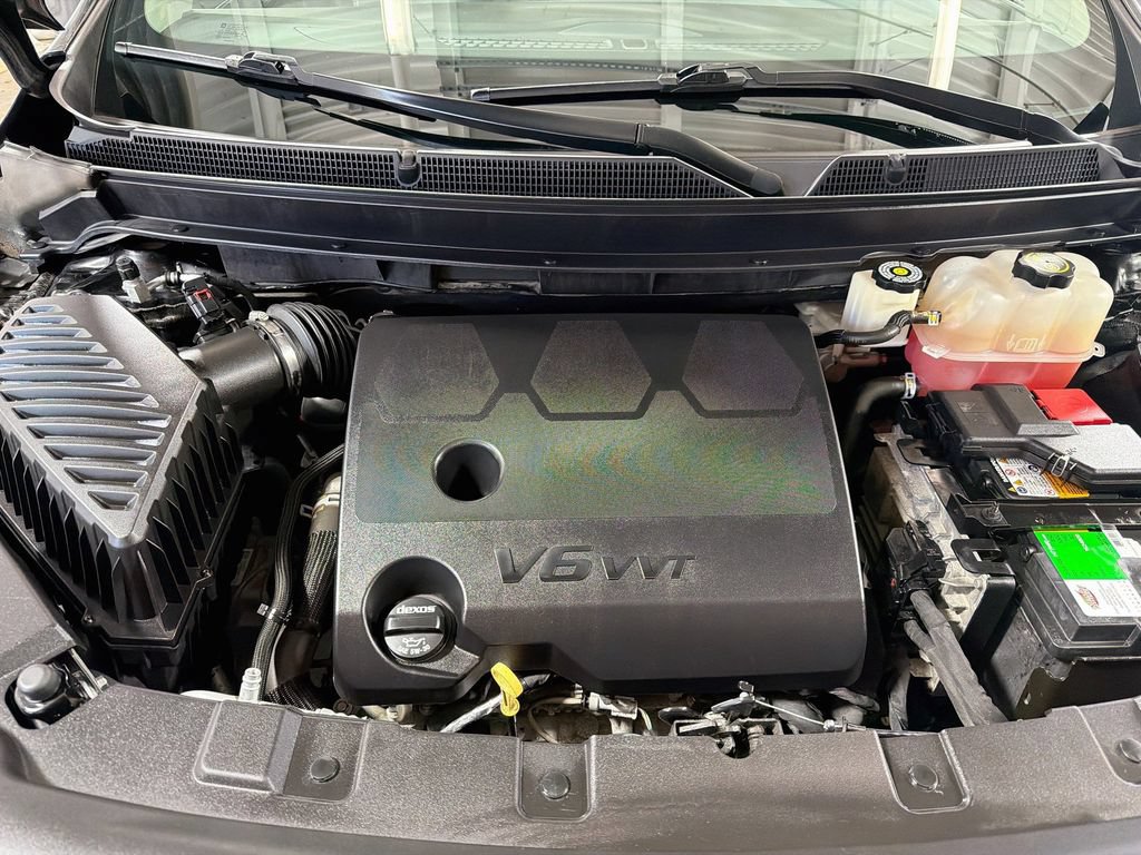 Used 2018 Buick Enclave Essence w/ Trailering Package FWD image 31