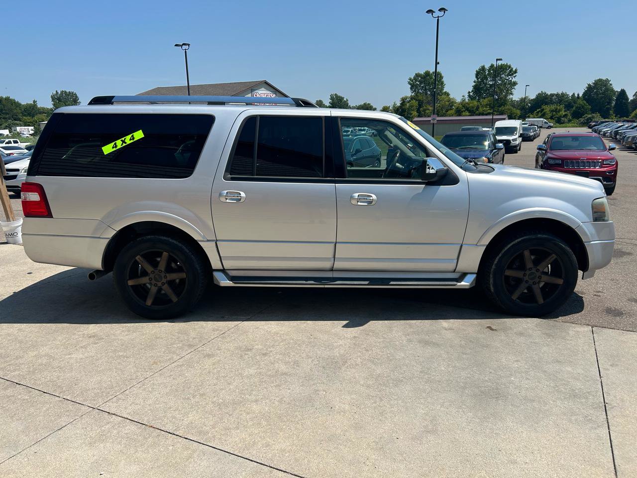 Used 2010 Ford Expedition EL Limited AWD/4WD image 4