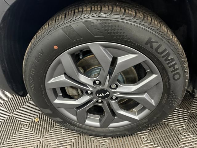 Certified 2024 Kia Seltos S image 34