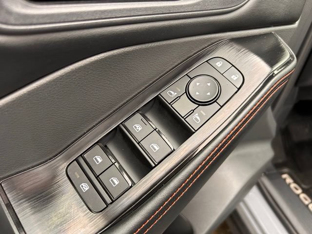 Used 2026 Nissan Rogue SV AWD/4WD image 29
