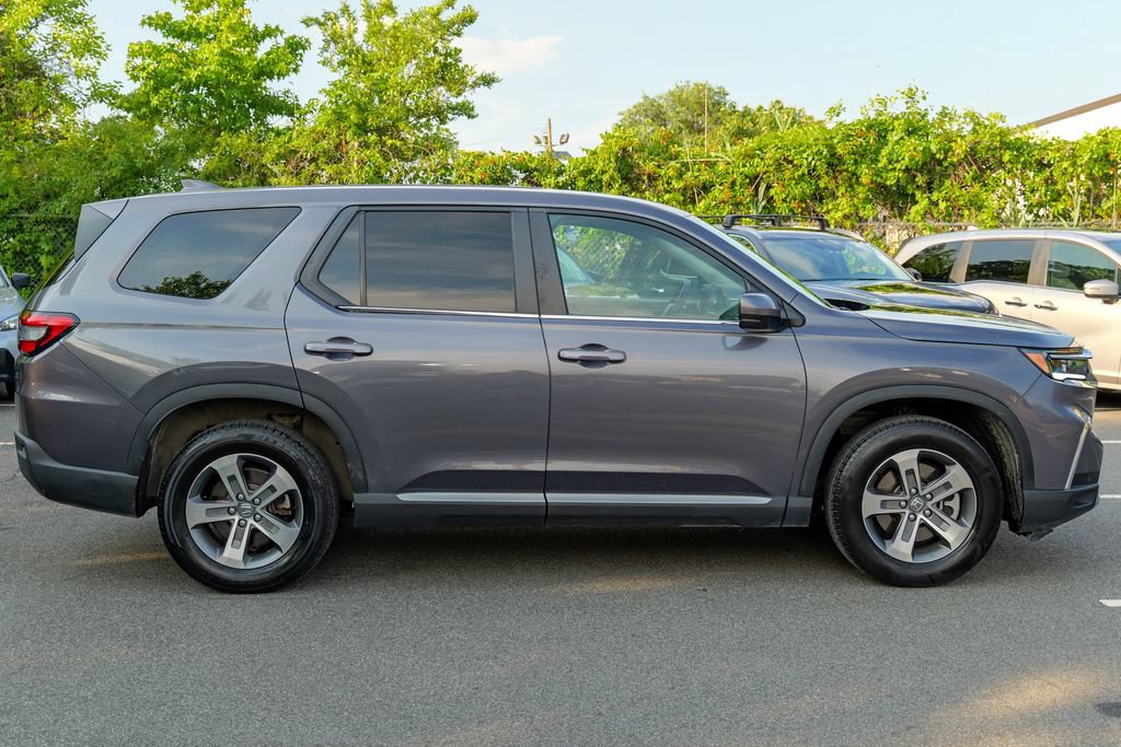 Used 2025 Honda Pilot EX-L image 8