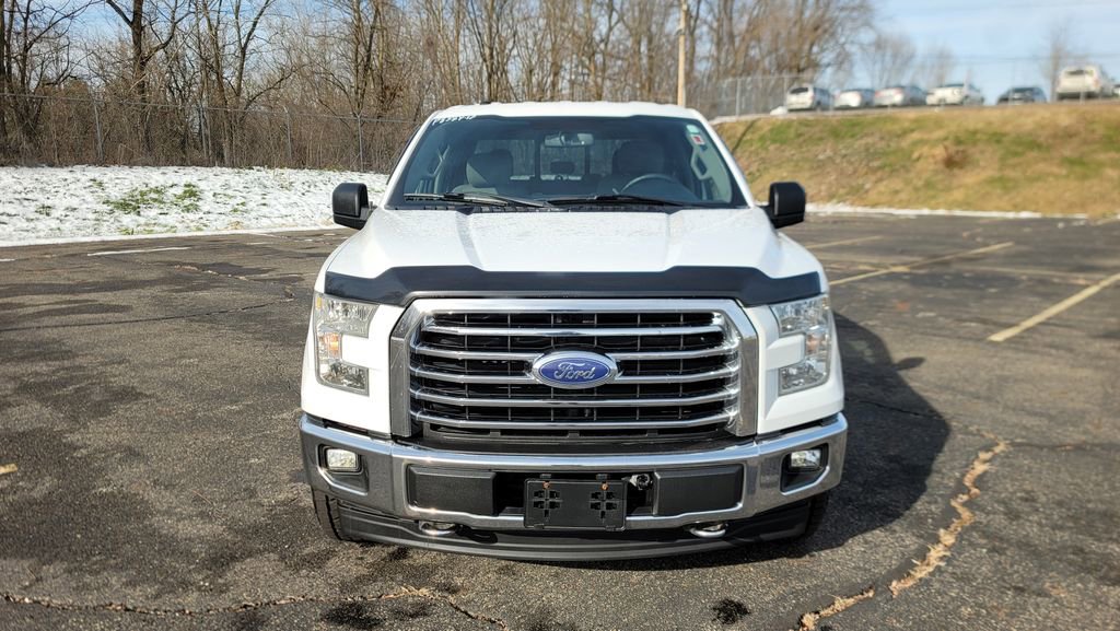 Used 2017 Ford F150 XLT w/ Equipment Group 302A Luxury image 4