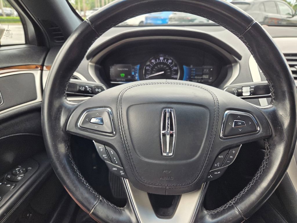 Used 2019 Lincoln MKZ Reserve FWD image 19