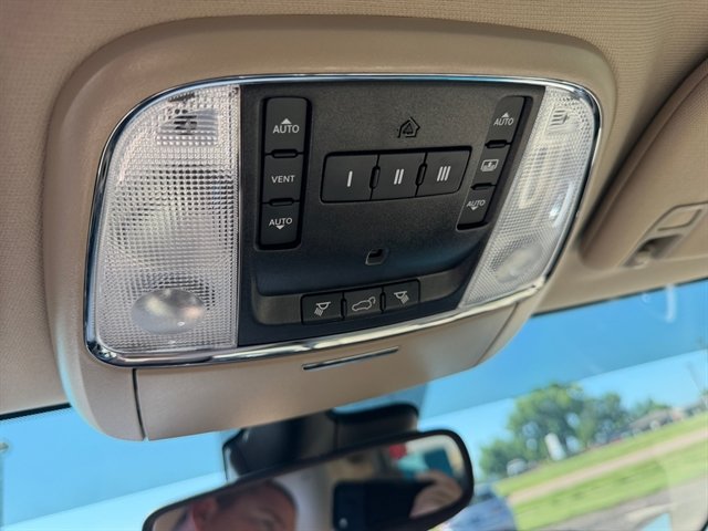 Used 2021 Jeep Grand Cherokee Limited w/ Luxury Group II AWD/4WD image 26