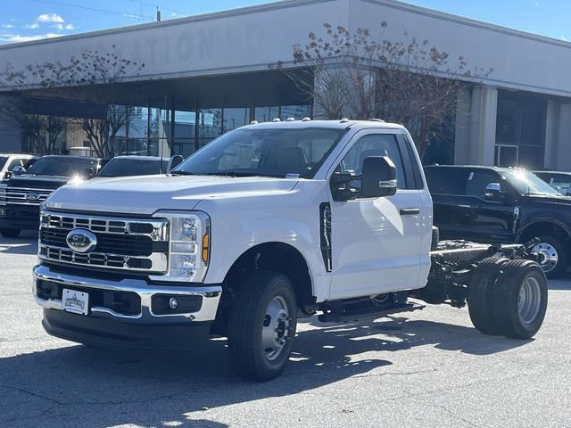 New 2026 Ford F350 XL w/ XL Chrome Package AWD/4WD image 24