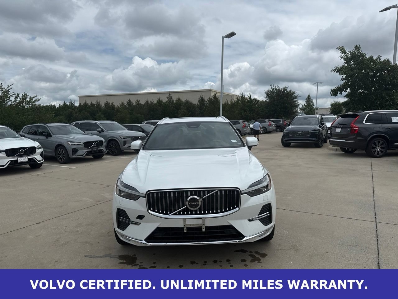 Certified 2023 Volvo XC60 B5 Ultimate w/ Climate Package AWD/4WD image 2