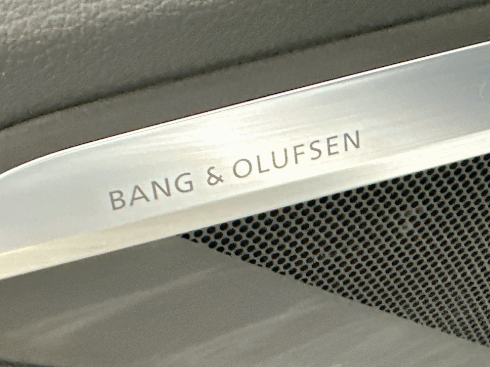 Used 2024 Audi Q8 e-tron Premium Plus AWD/4WD image 19