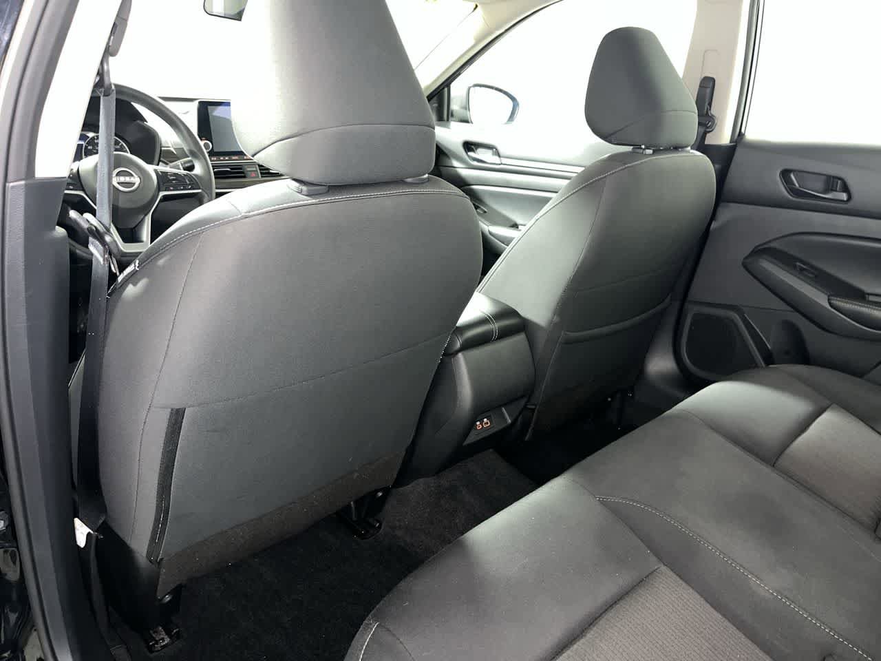 Used 2024 Nissan Altima 2.5 SV FWD image 24