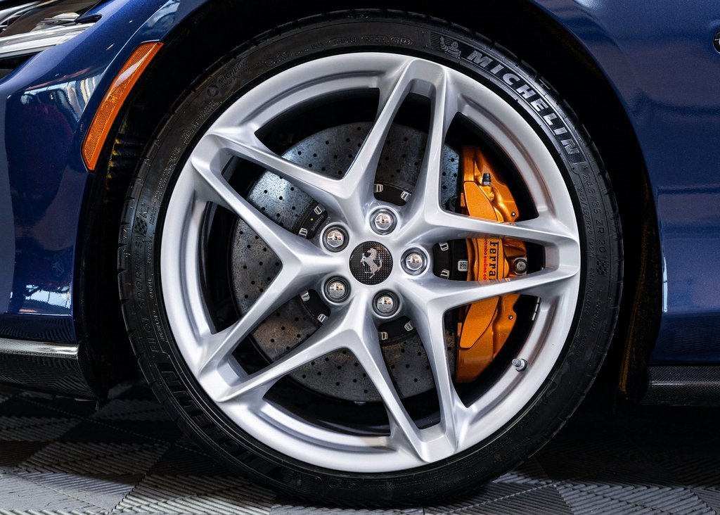 Certified 2024 Ferrari Roma Spider image 9