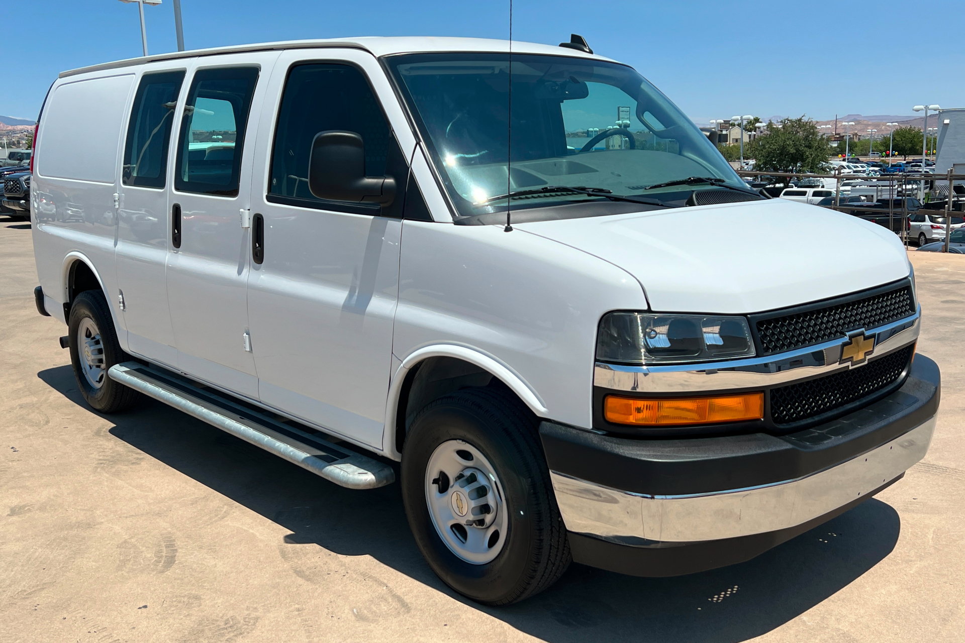 Used 2024 Chevrolet Express 2500 w/ Driver Convenience Package RWD image 8