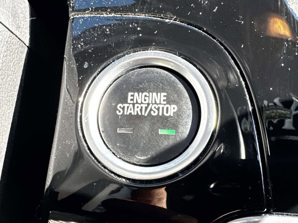 Used 2022 Buick Encore Preferred w/ Safety Package image 17