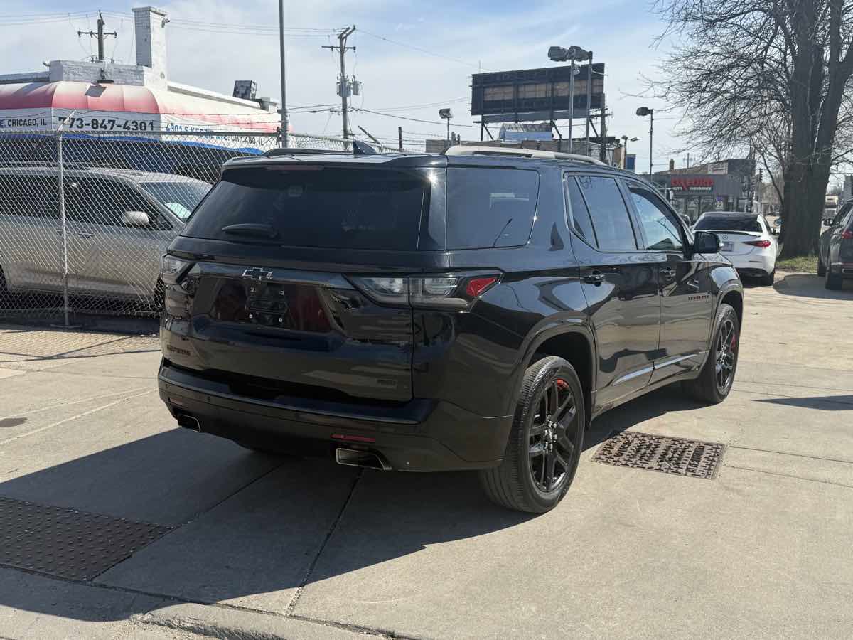 Used 2019 Chevrolet Traverse Premier w/ Redline Edition AWD/4WD image 5