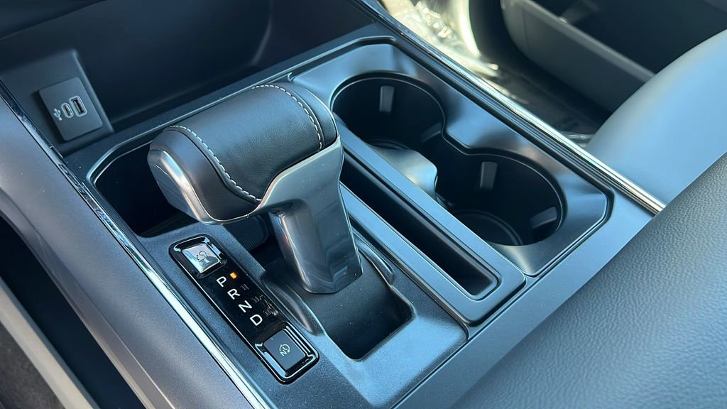 New 2025 Ford F150 Lightning Flash image 14