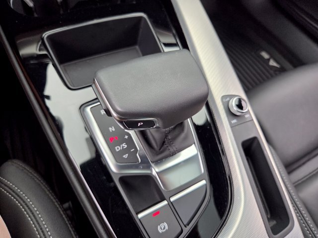 Used 2025 Audi A5 2.0T Premium AWD/4WD image 28