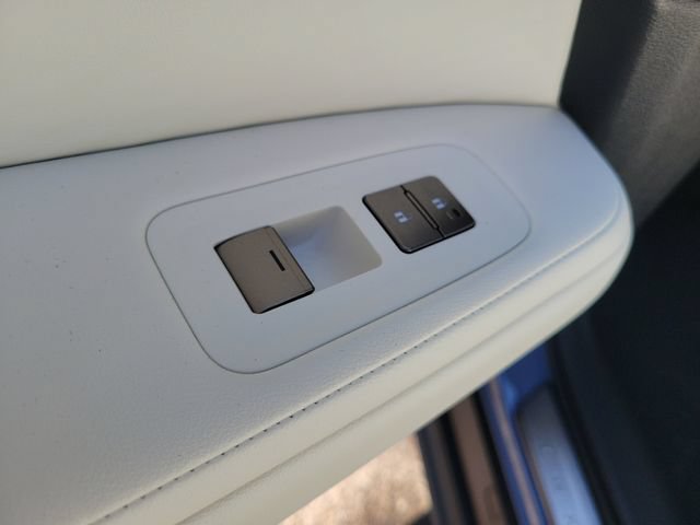 New 2026 Lexus ES 350h AWD image 15