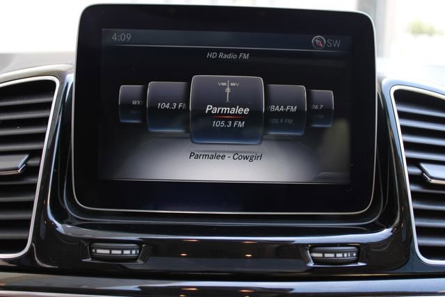 Used 2017 Mercedes-Benz GLS 450 4MATIC image 16