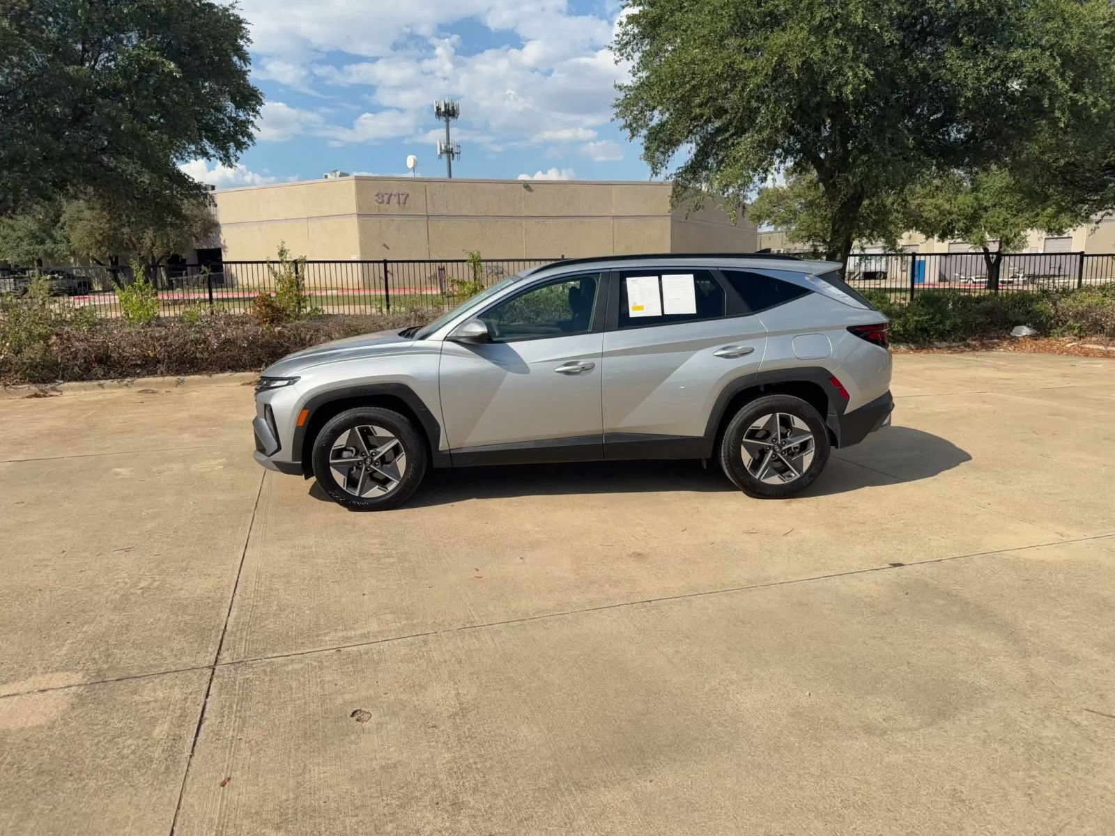 Used 2026 Hyundai Tucson SEL Plus AWD/4WD image 8