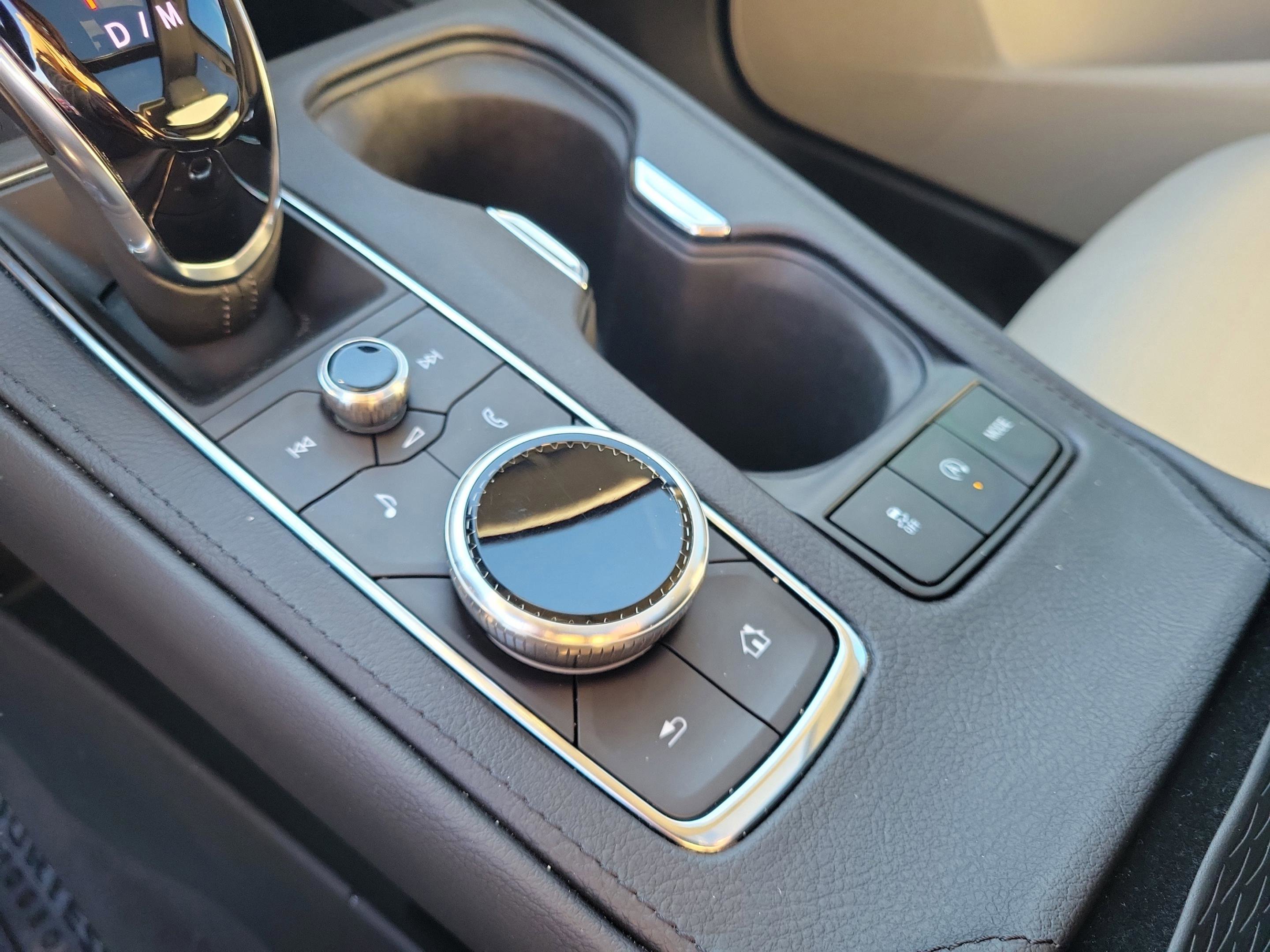 Used 2022 Cadillac XT4 Premium Luxury w/ Enhanced Visibility Package image 35