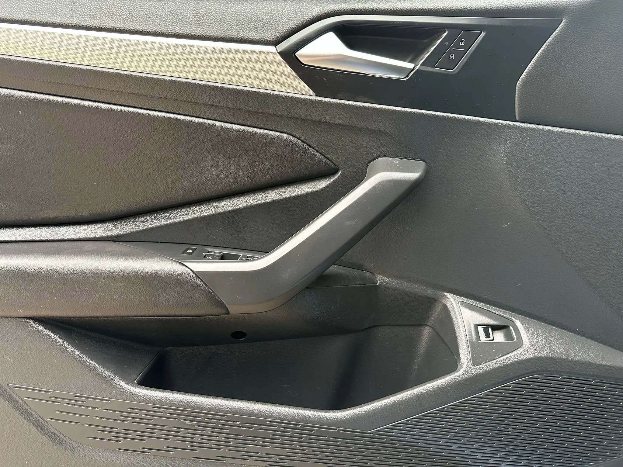 Used 2019 Volkswagen Jetta SE image 8
