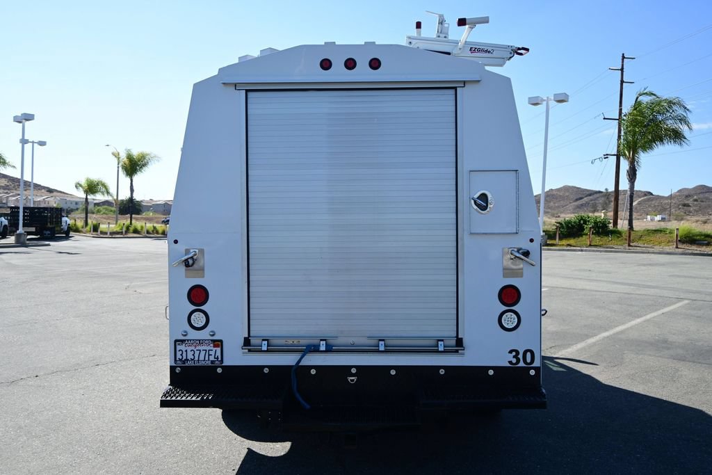 Used 2023 Ford E-350 and Econoline 350 Super Duty w/ Power Windows & Locks Group RWD image 8
