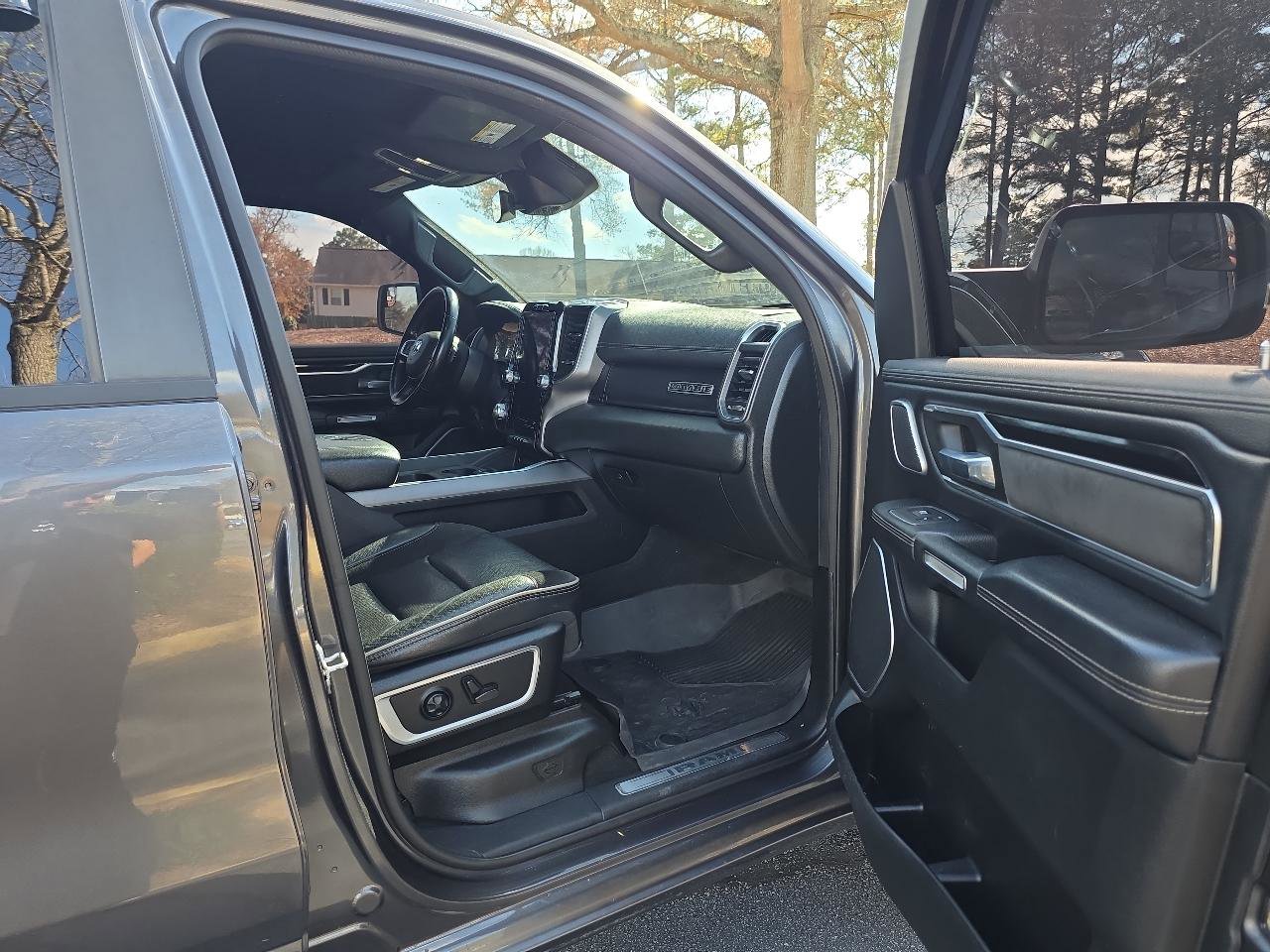 Used 2021 RAM 1500 Laramie image 26