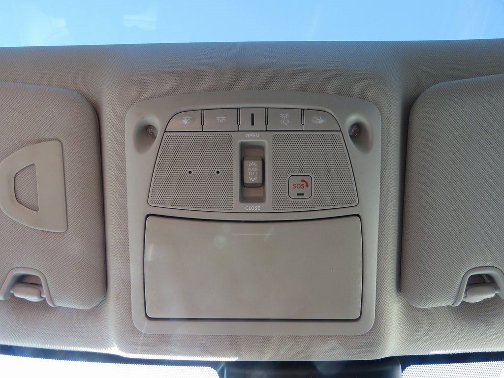 Used 2019 Nissan Rogue SL w/ Premium Package image 28