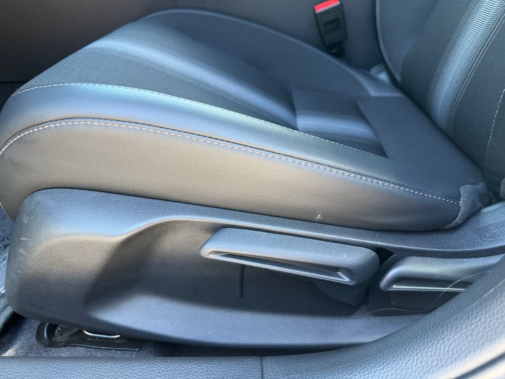 Used 2025 Honda Civic Sport image 16