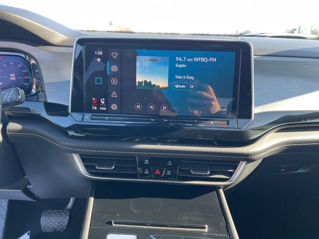 Used 2024 Volkswagen Atlas Cross Sport SE image 16