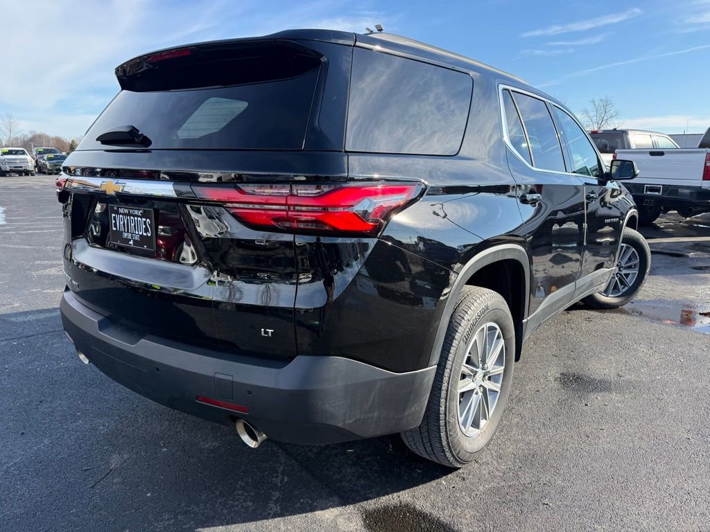 Used 2022 Chevrolet Traverse LT w/ LPO, Floor Liner Package image 5