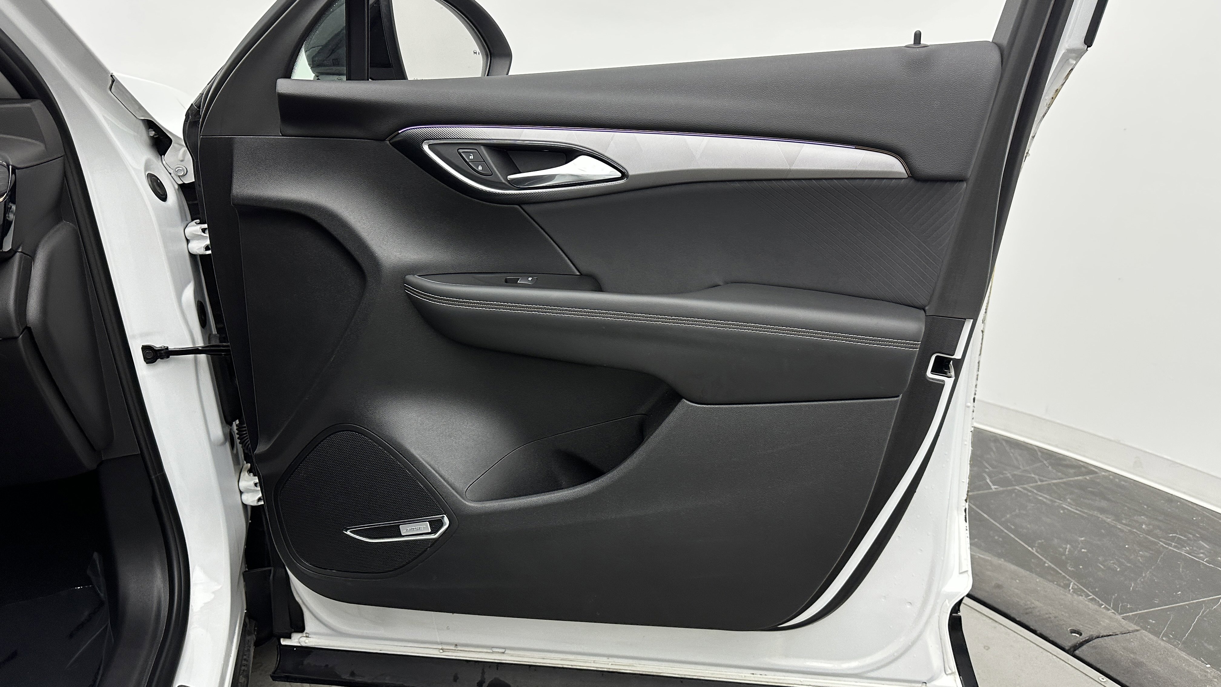 Used 2024 Buick Envision Sport Touring image 34