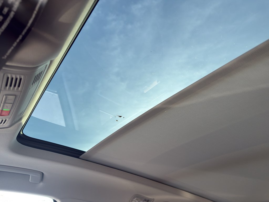 New 2026 Volkswagen Taos SE FWD image 14