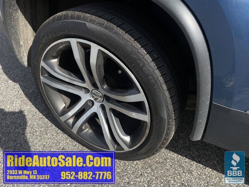 Used 2017 Volkswagen Tiguan SEL AWD/4WD image 30