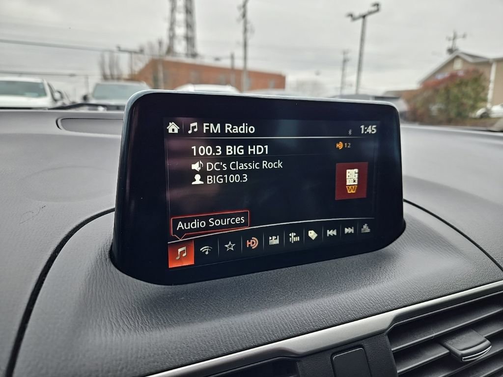 Used 2018 MAZDA MAZDA3 Touring image 26