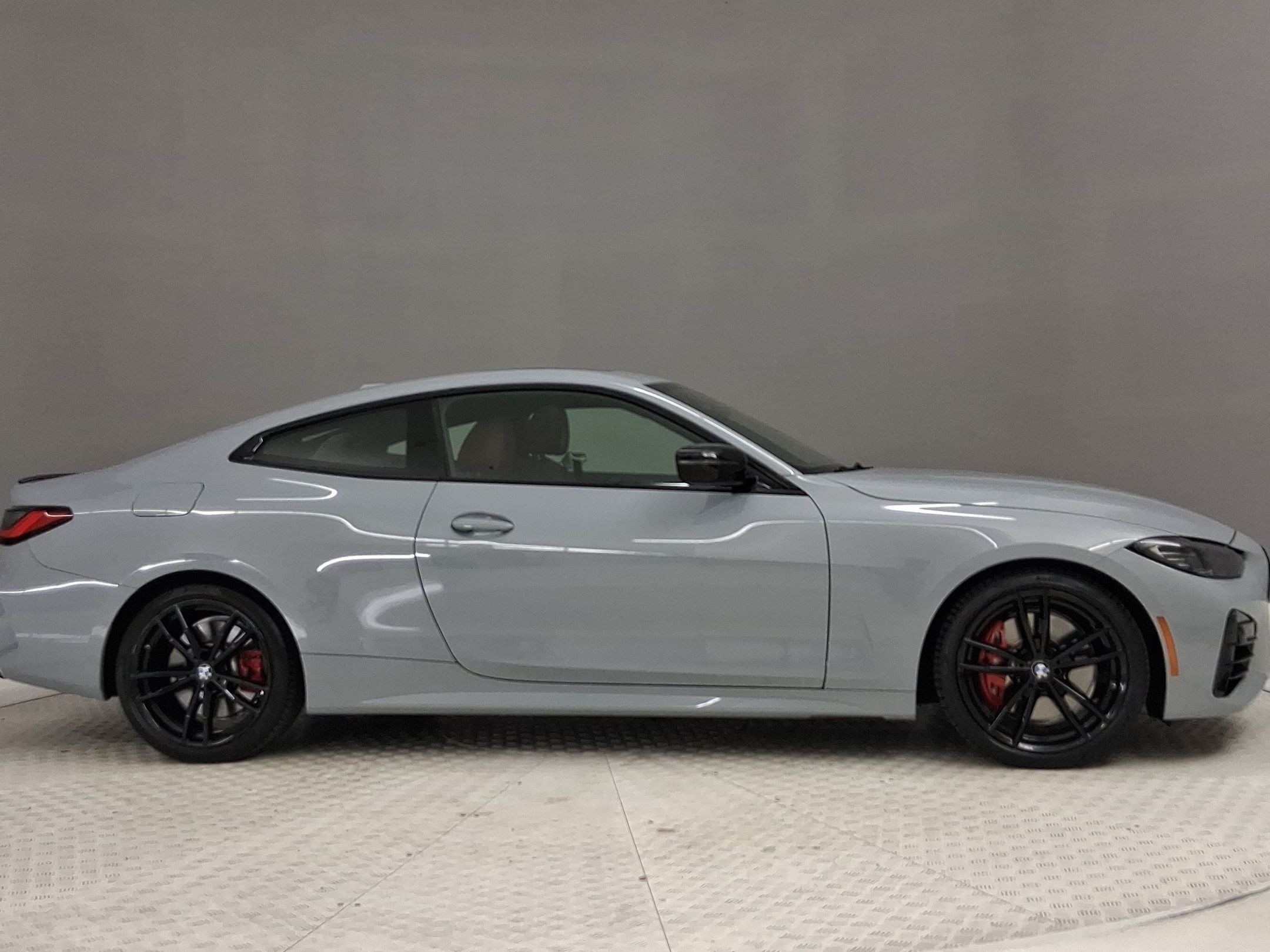 Used 2024 BMW M440i Coupe w/ Shadowloine Package RWD image 8